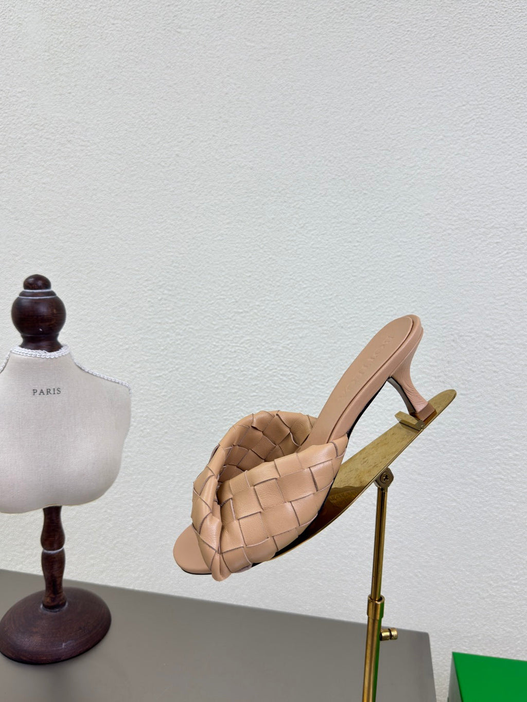 BOTTEGA VENETA BLINK HIGH 5 CM MULE IN BUFF BEIGE INTRECCIATO LEATHER