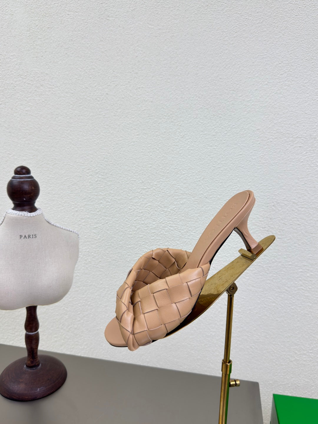 BOTTEGA VENETA BLINK HIGH 5 CM MULE IN BUFF BEIGE INTRECCIATO LEATHER