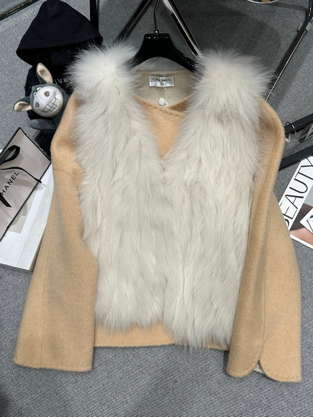 CHANEL 25S REVERSIBLE FOX FUR JACKET 591