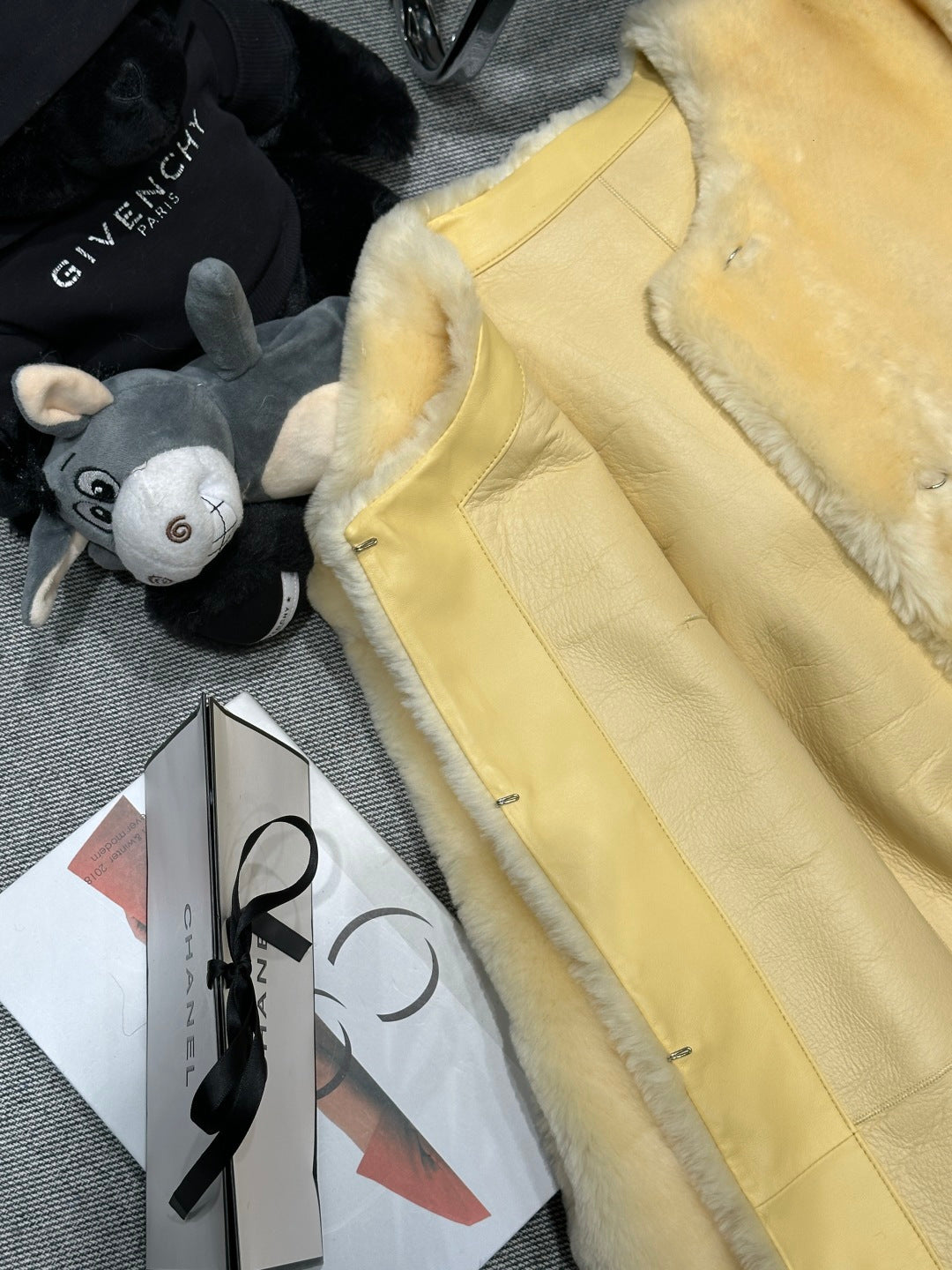 CHANEL 25S SHEEP FUR COAT 504