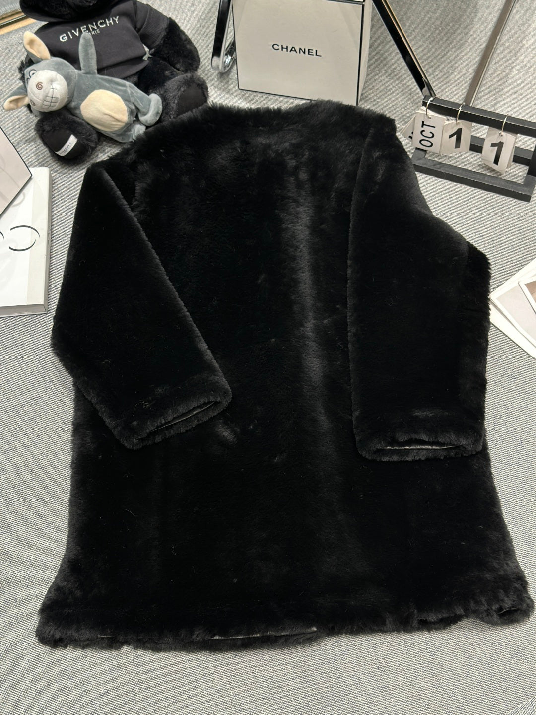 CHANEL 25S SHEEP FUR COAT 505