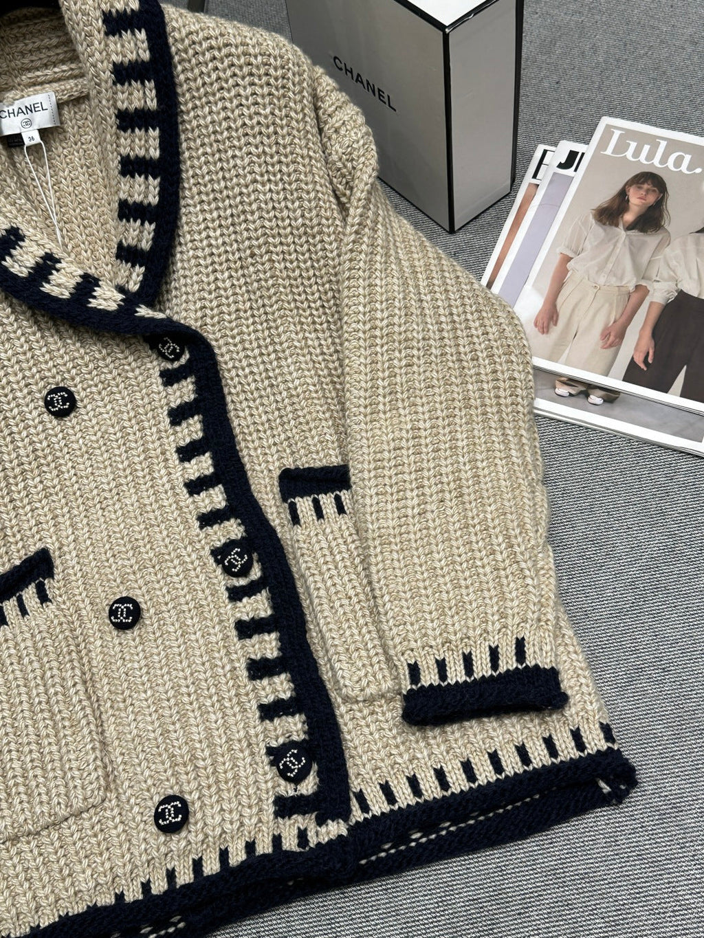 CHANEL 25S STYLED JACKET 438