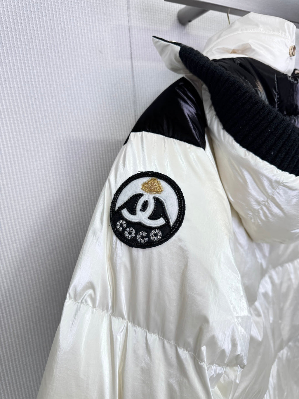 CHANEL 25S SKI JACKET 437