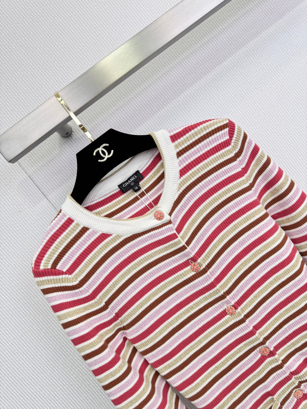 CHANEL 25S CARDIGAN 585