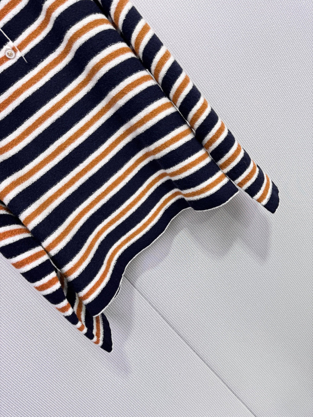 CHANEL 25S KNIT STRIPED POLO 588