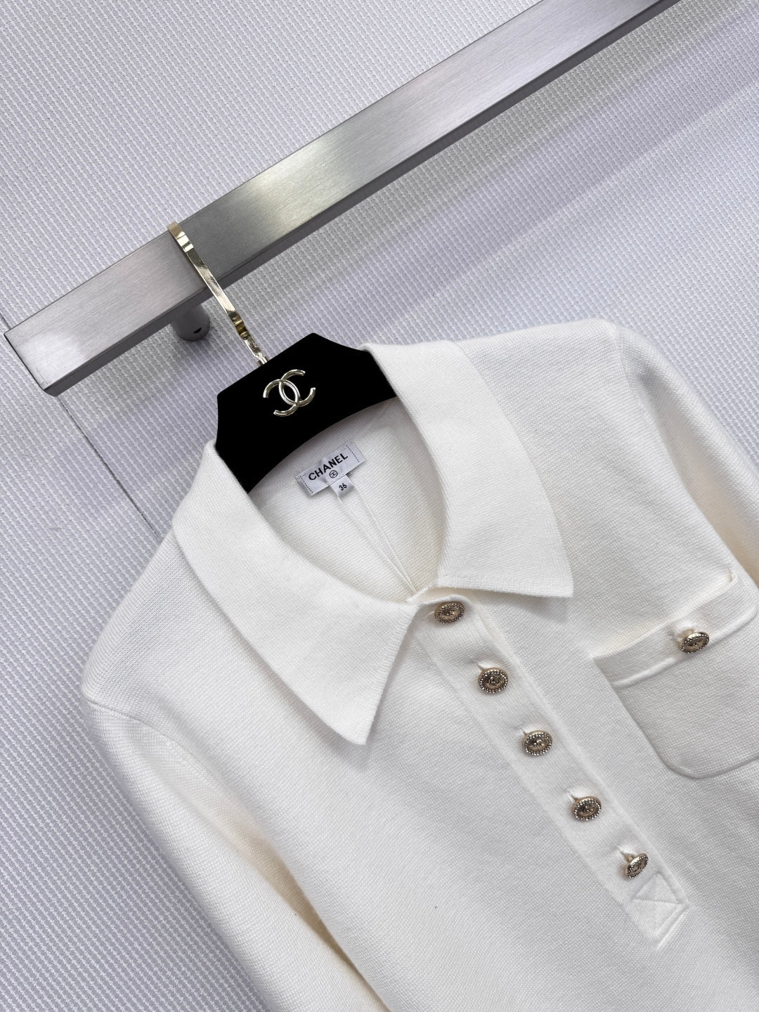 CHANEL 25S LONG-SLEEVE KNIT POLO SHIRT 590