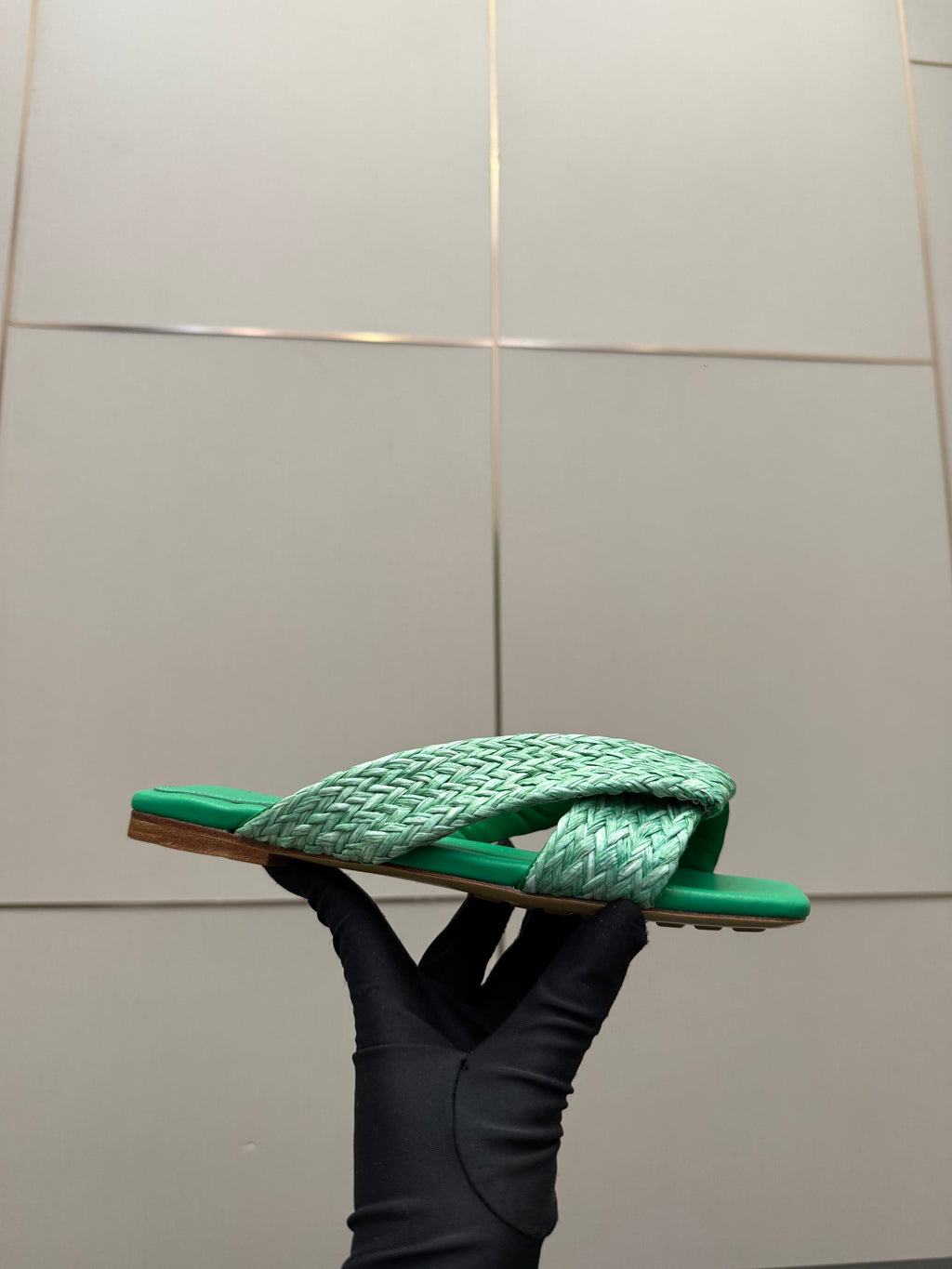 BOTTEGA VENETA 26S SANDALS IN MINT GREEN CALFSKIN AND RAFFIA