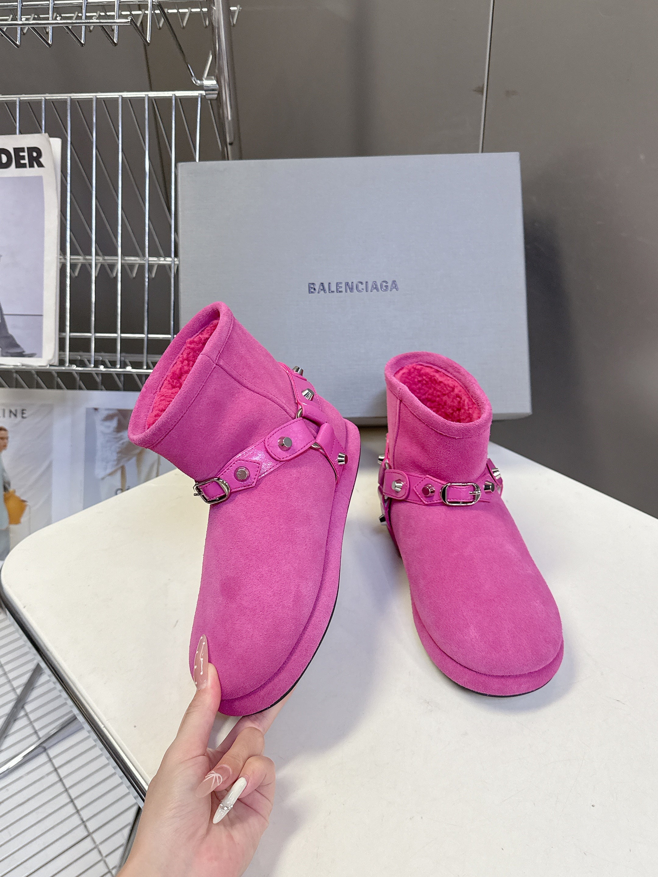 BALENCIAGA 25S ALASKA ANKLE BOOTS IN PINK SUEDE AND LAMBSKIN