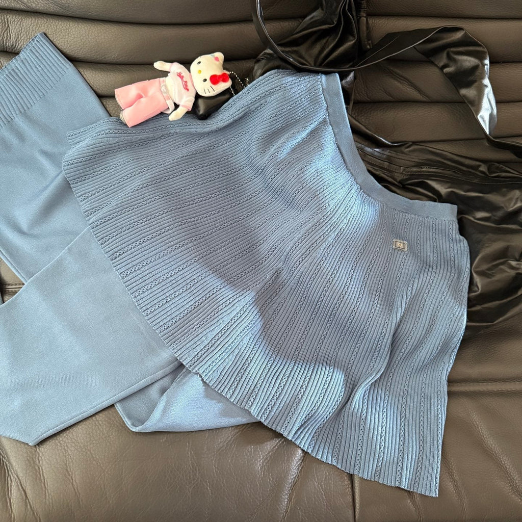 CHANEL 25S HYBRID SKIRT¨CPANTS 599