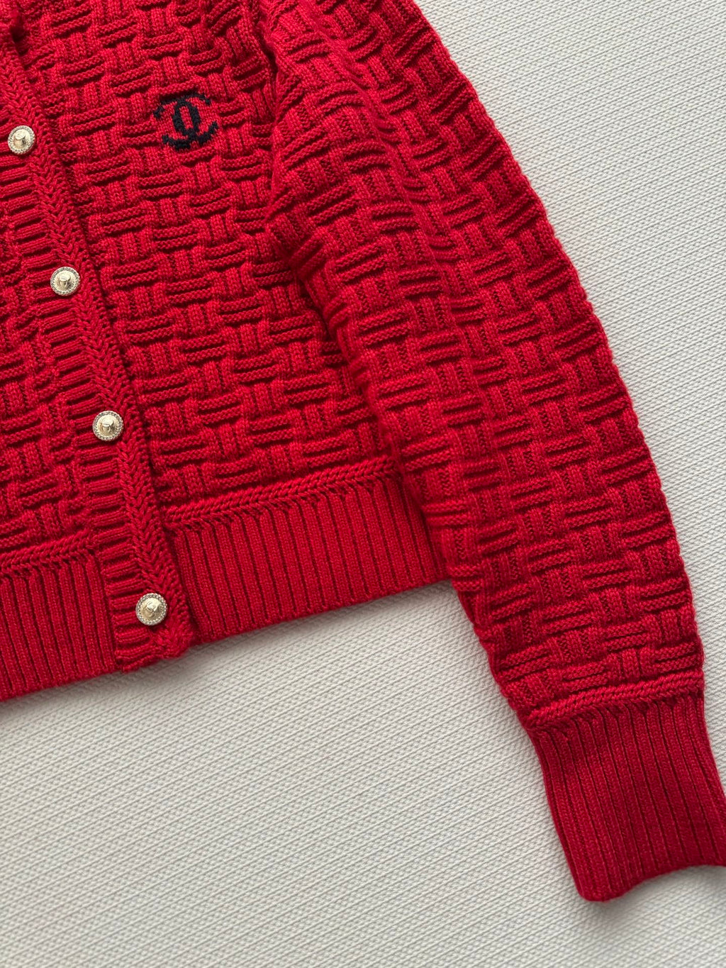 CHANEL 25S KNITTED SWEATER 629