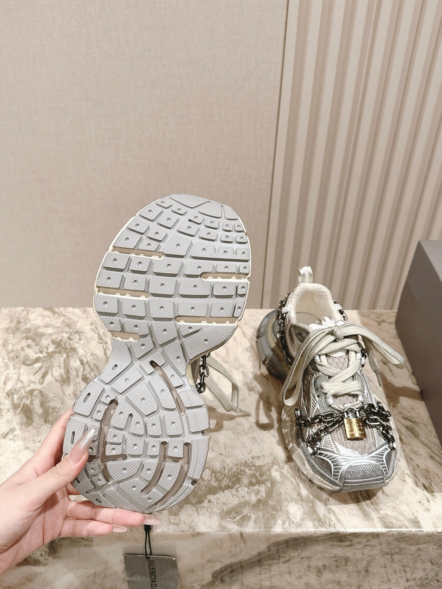 BALENCIAGA 25S 3XL SNEAKERS CHAIN-PADLOCK IN BEIGE MESH FABRIC AND SILVER PU