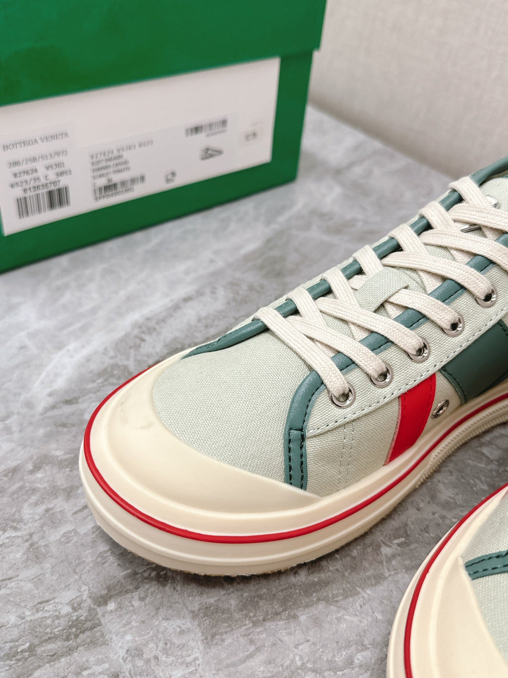 BOTTEGA VENETA ELIOT SNEAKER IN GREEN PASTEL CANVAS AND CALFSKIN