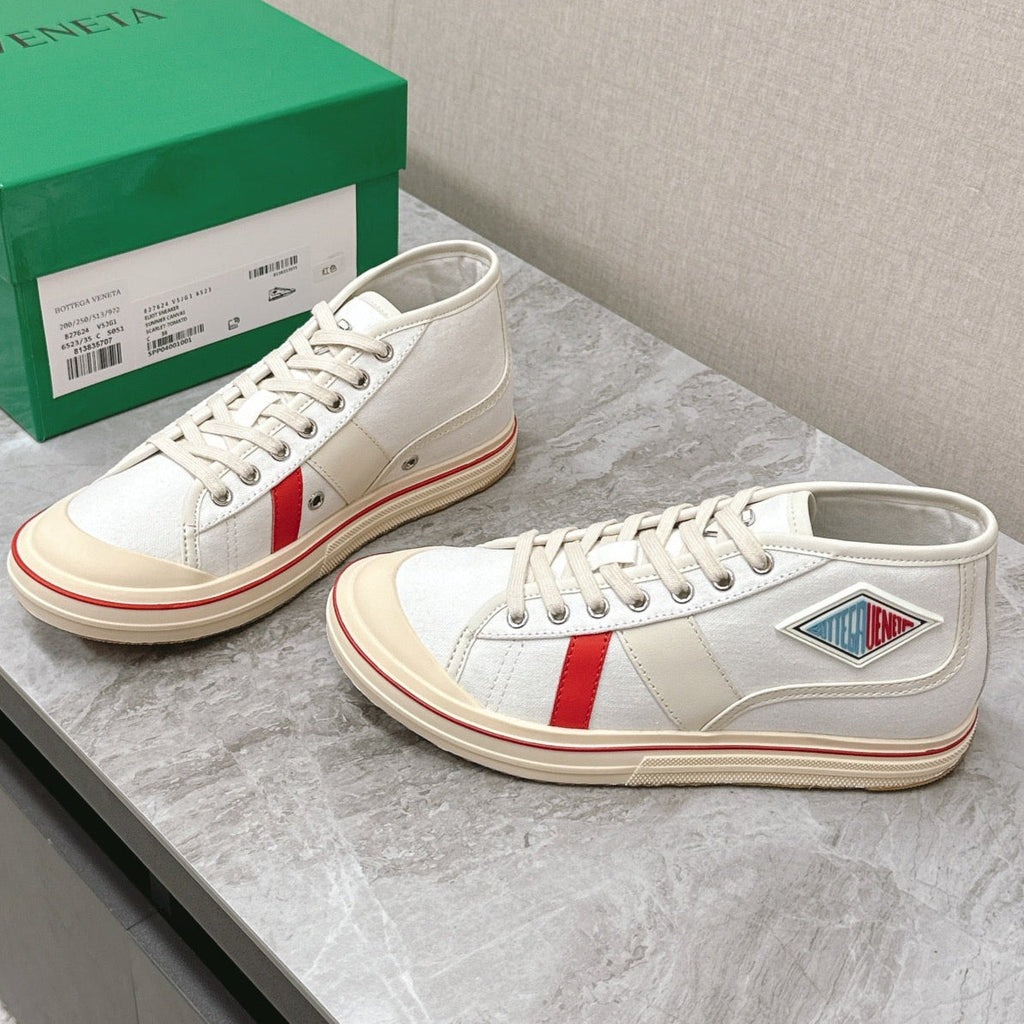 BOTTEGA VENETA ELIOT SNEAKER IN WHITE MIX CHERRY RED CANVAS AND CALFSKIN