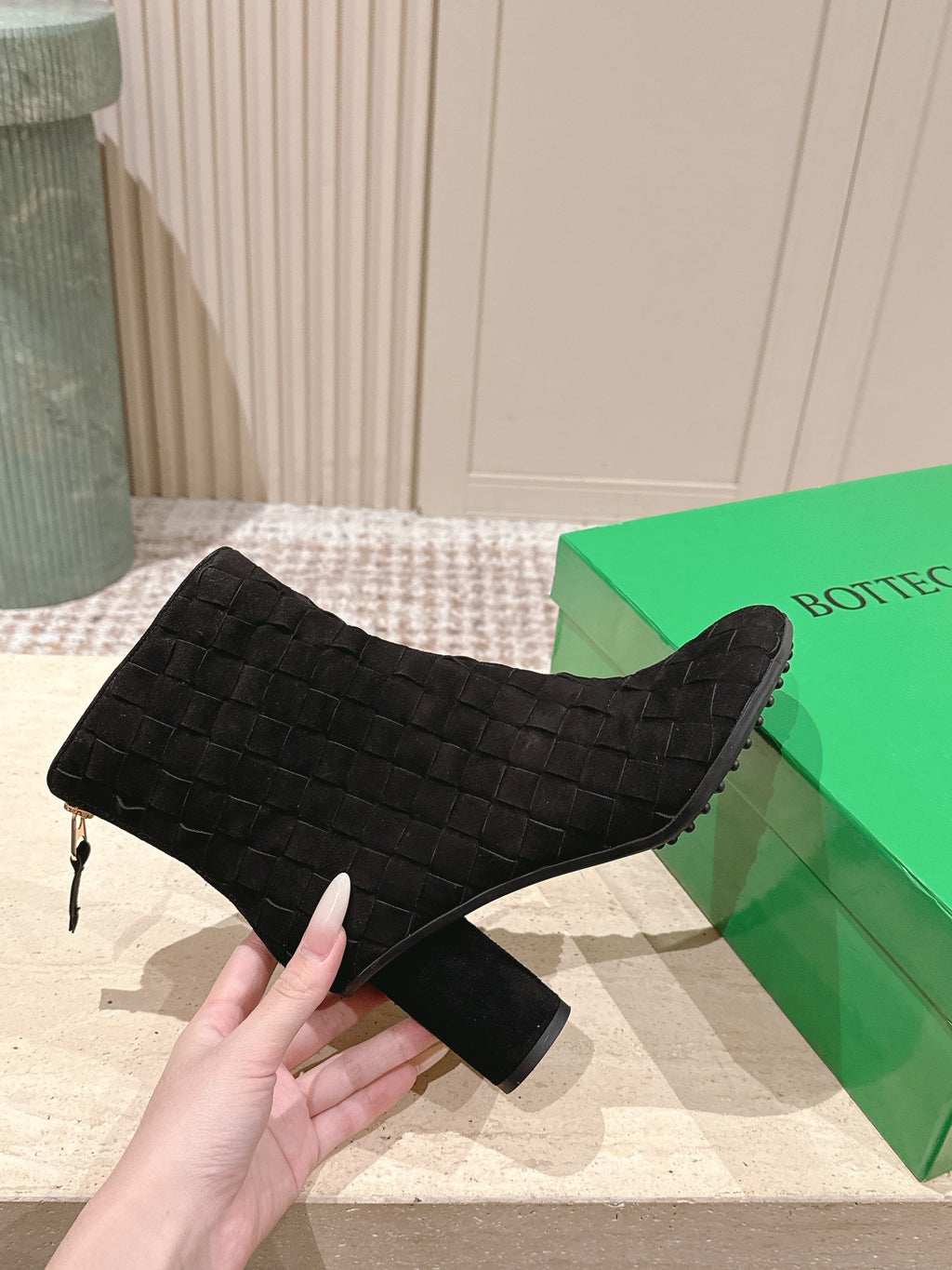 BOTTEGA VENETA 26S INTRECCIATO BOOTS 85 MM IN BLACK SUEDE