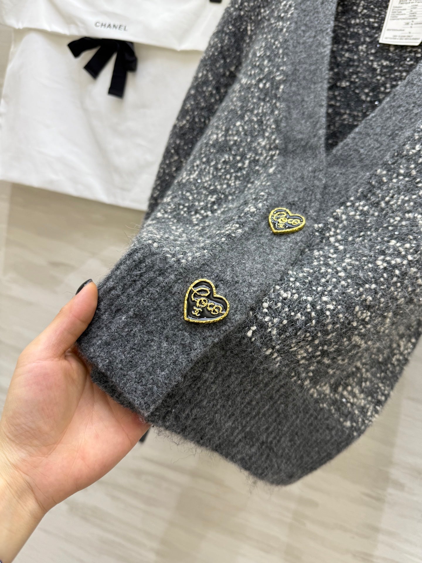 CHANEL 25S KNITTED CARDIGAN 272