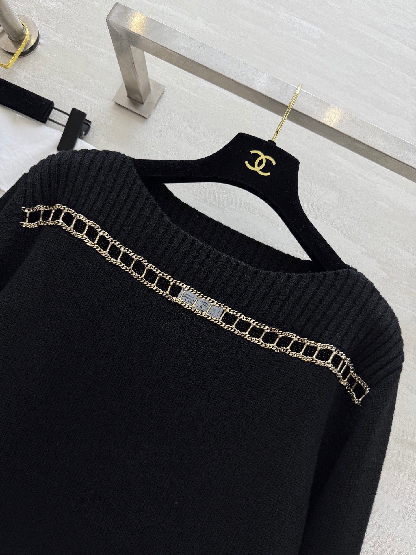 CHANEL 25S SWEATER 470