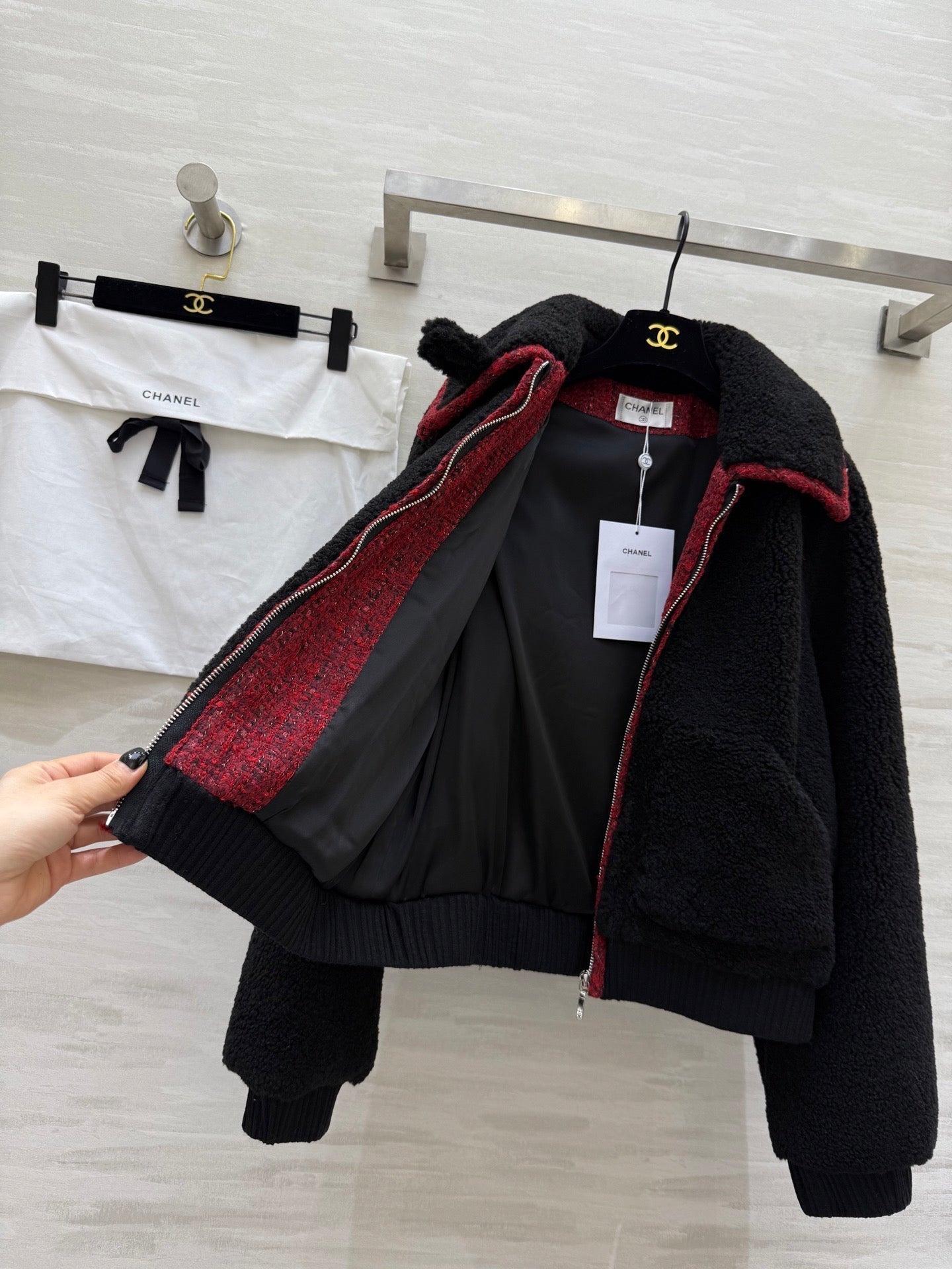 CHANEL 25S SHEARLING COLLAR JACKET 474