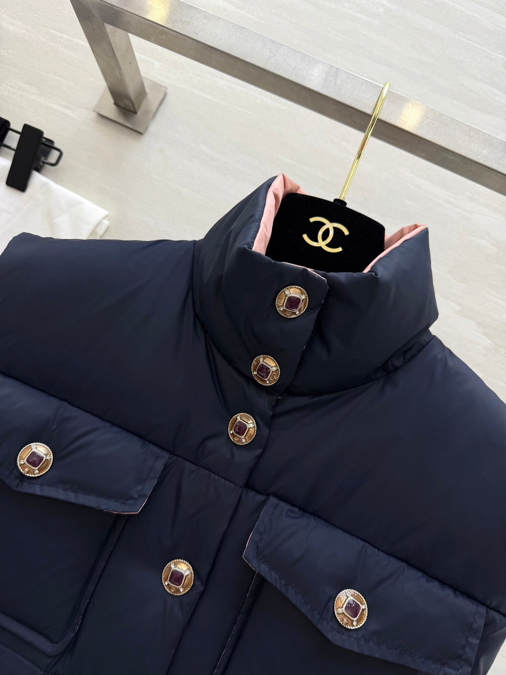 CHANEL 25S DOWN VEST 482