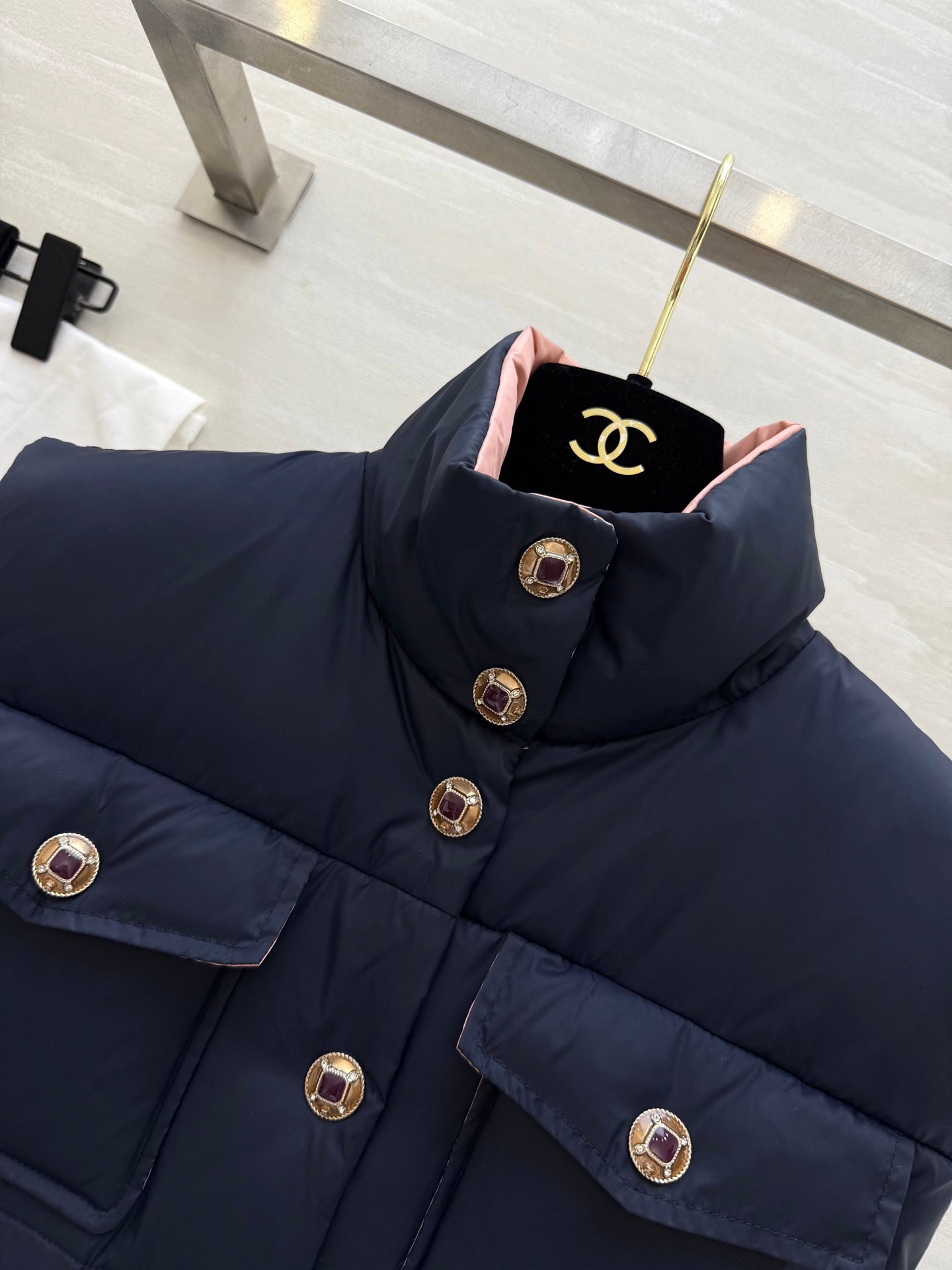 CHANEL 25S DOWN VEST 482