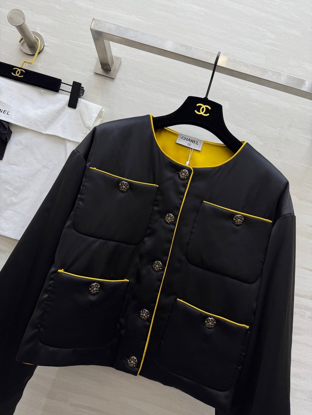 CHANEL 25S JACKET 484