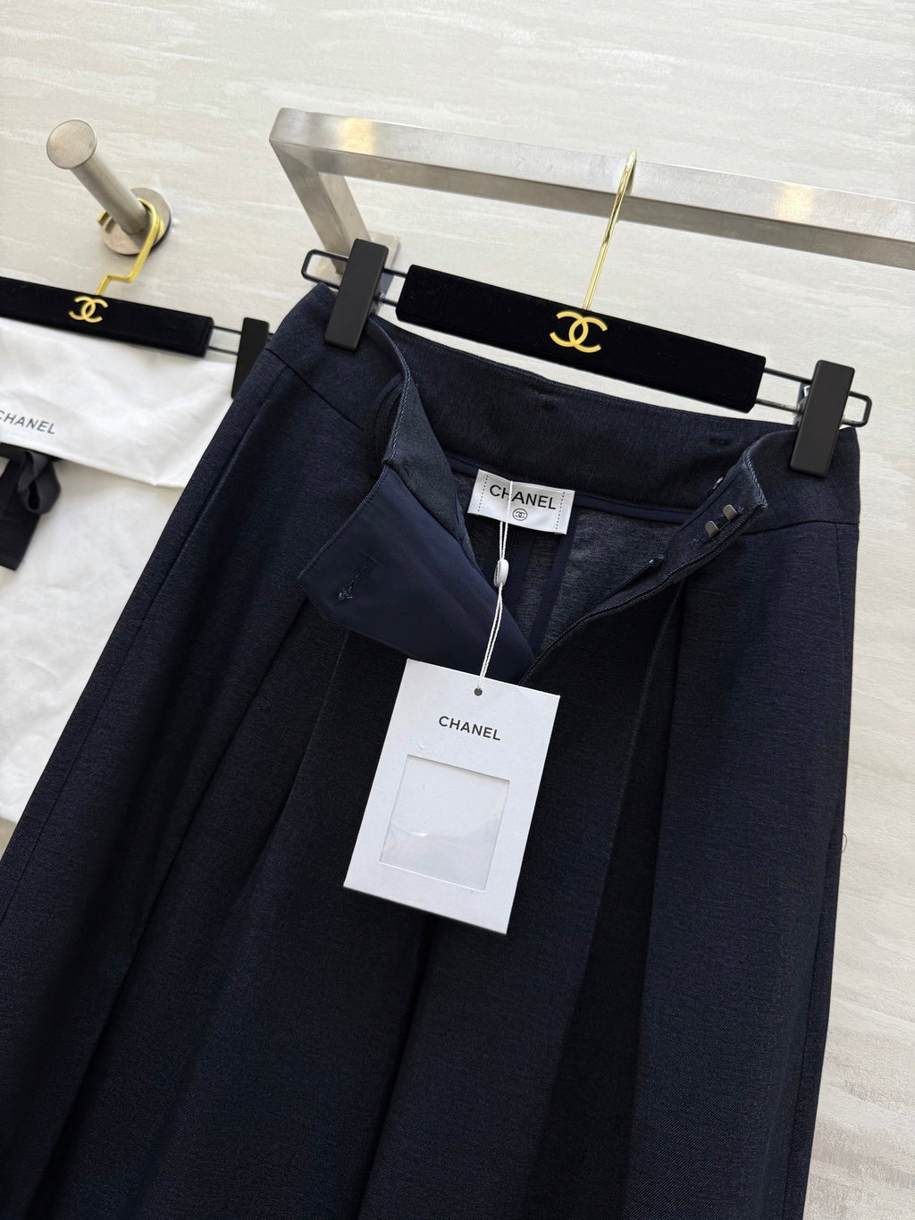 CHANEL 25S WIDE-LEG STRAIGHT PANTS 636
