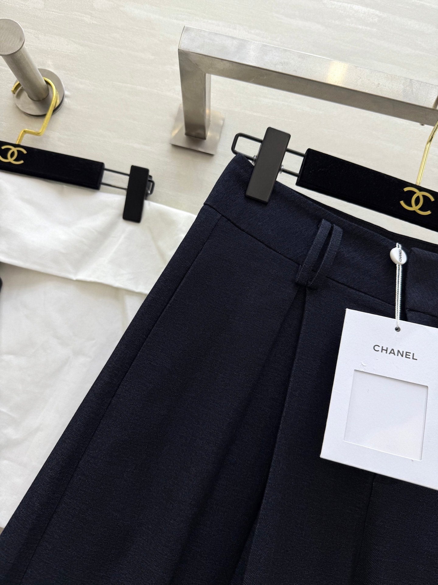 CHANEL 25S WIDE-LEG STRAIGHT PANTS 636