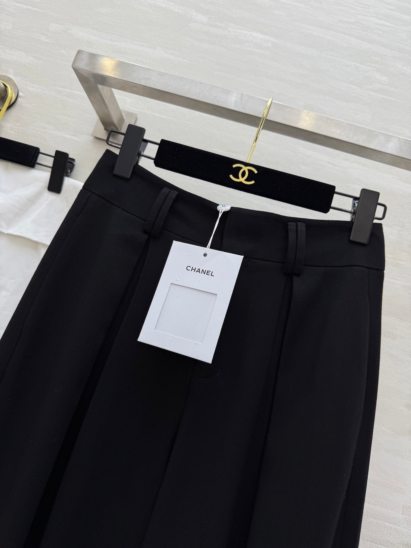 CHANEL 25S WIDE-LEG STRAIGHT PANTS 637