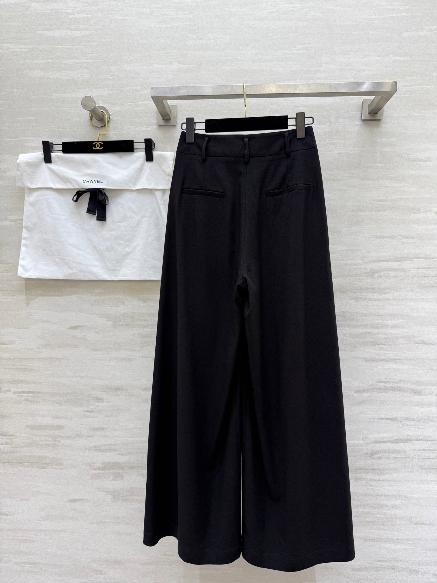 CHANEL 25S WIDE-LEG STRAIGHT PANTS 637