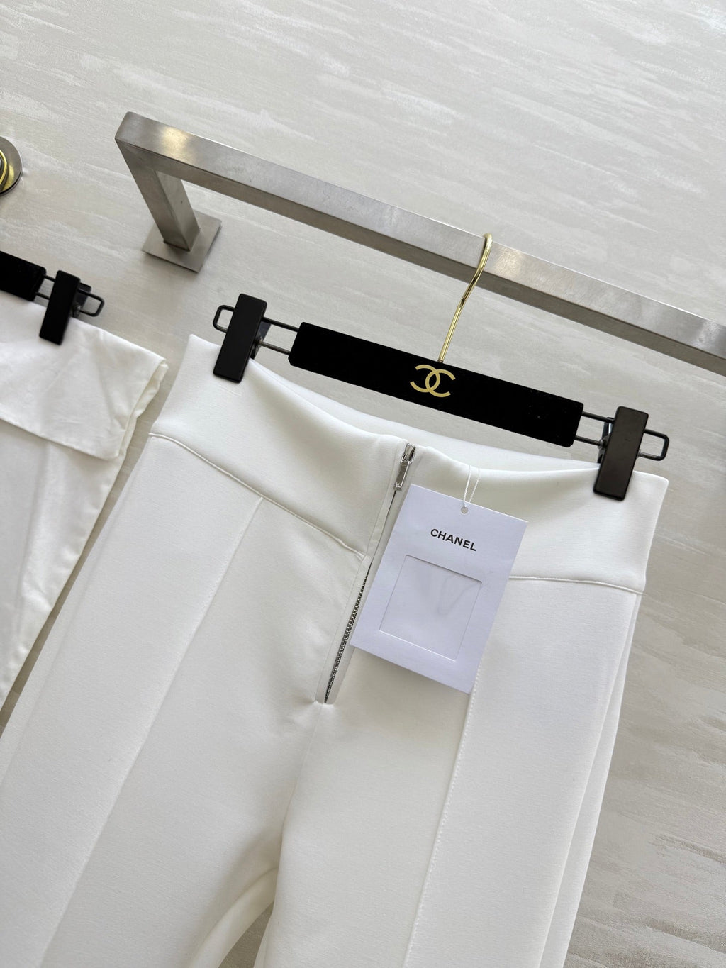 CHANEL 26S SLIM-FIT SWEATPANTS 745