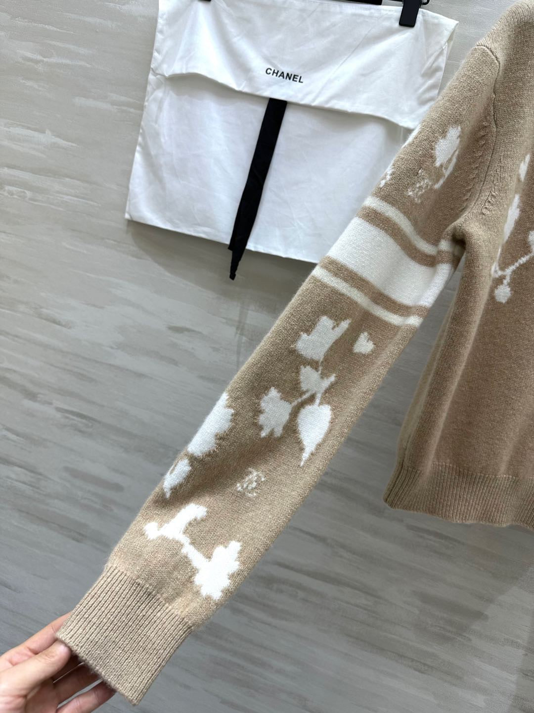 CHANEL 26S TURTLENECK SWEATER 676