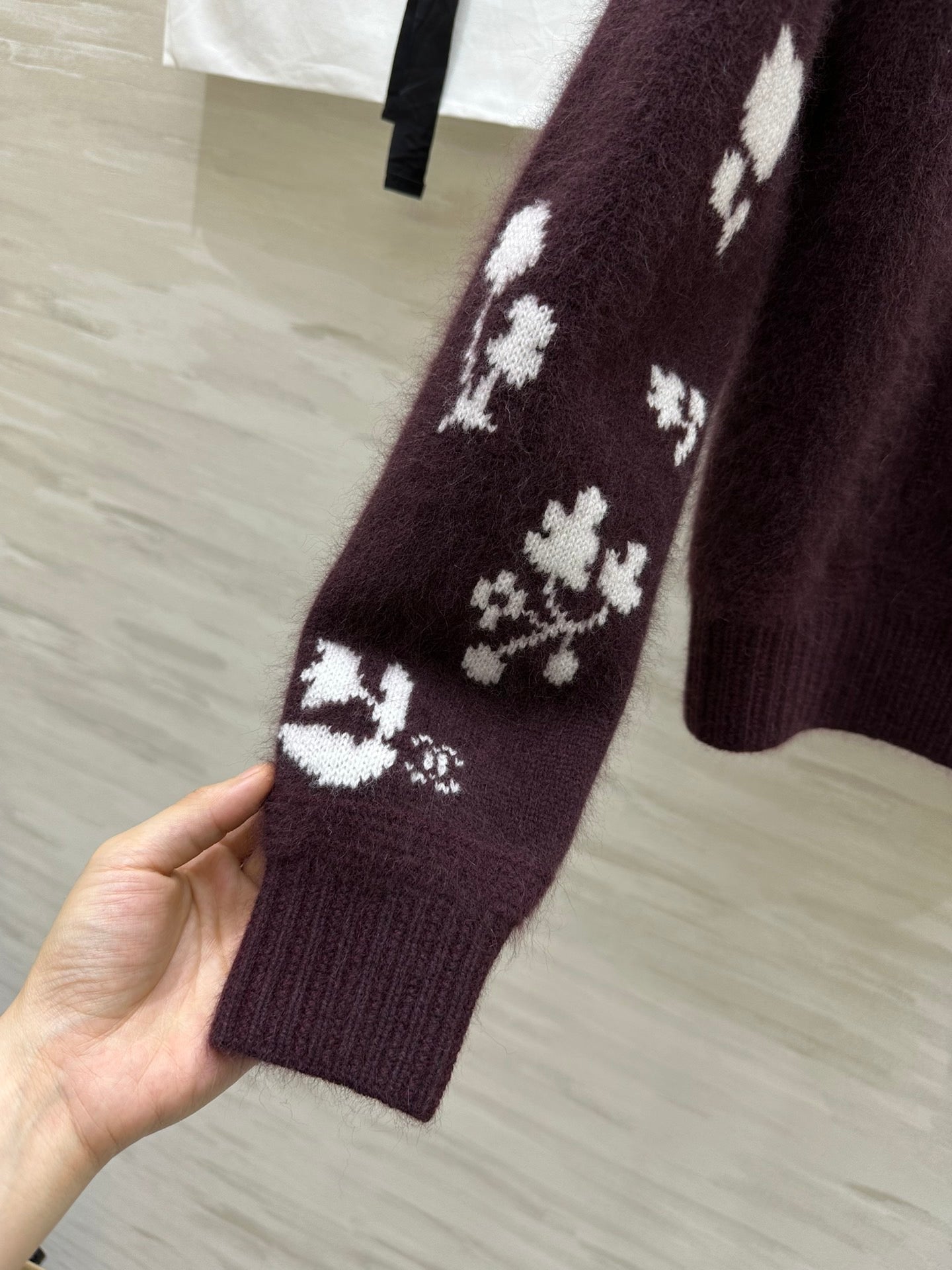 CHANEL 26S SWEATER 673