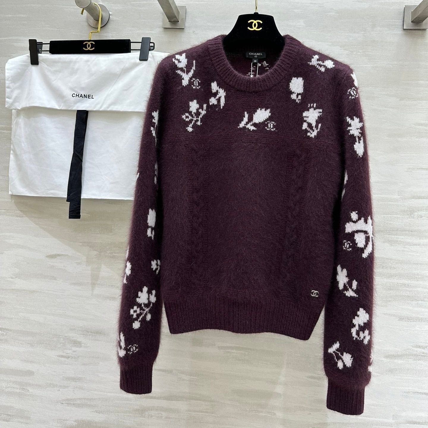 CHANEL 26S SWEATER 673