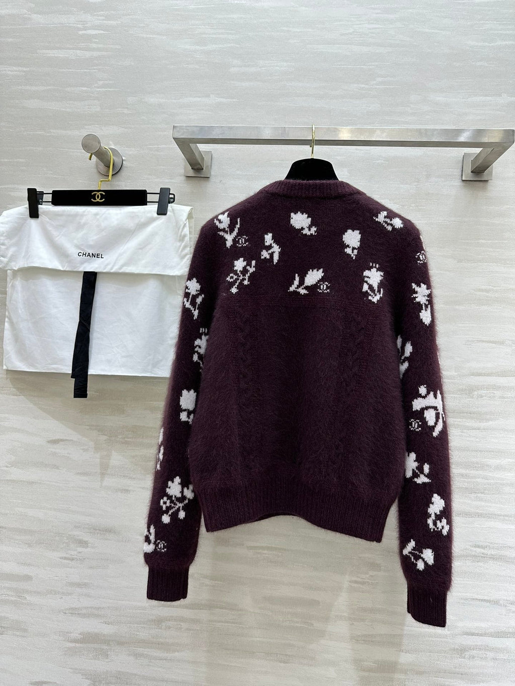 CHANEL 26S SWEATER 673