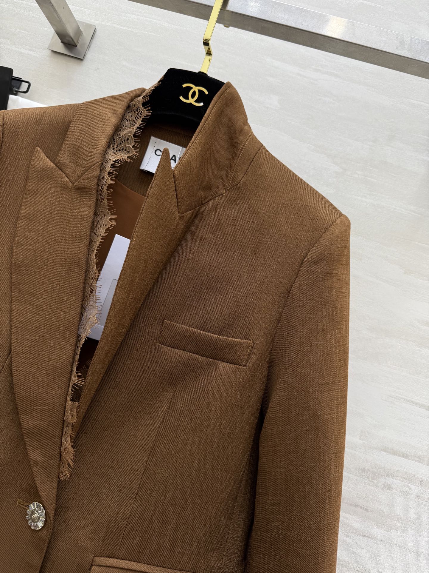 CHANEL 26S LACE-TRIMMED BLAZER 810