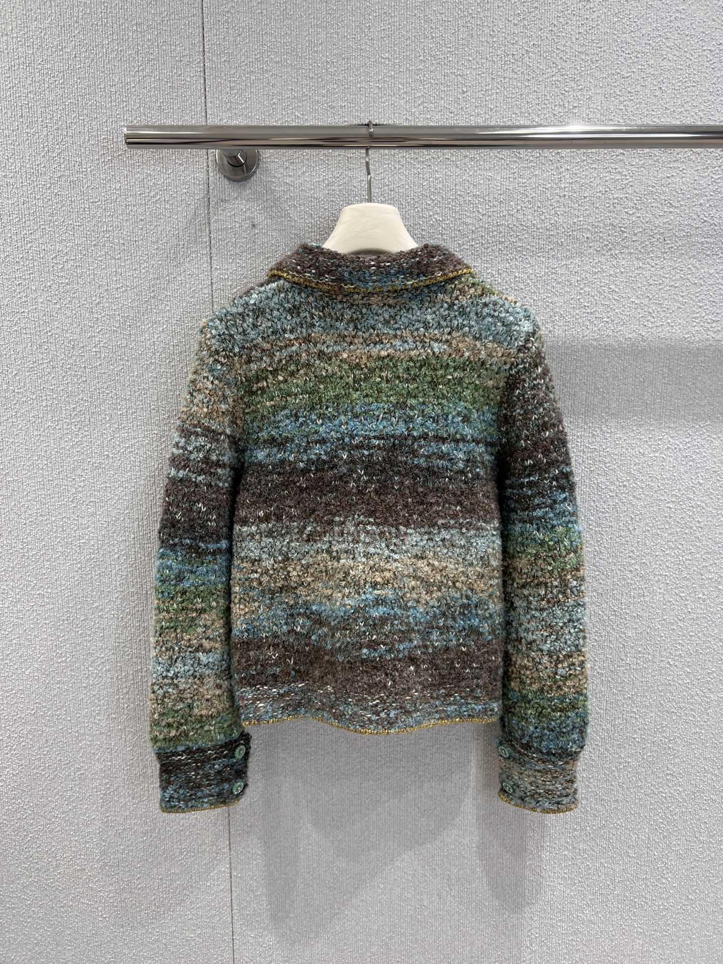 CHANEL 25S KNITTED CARDIGAN 232721