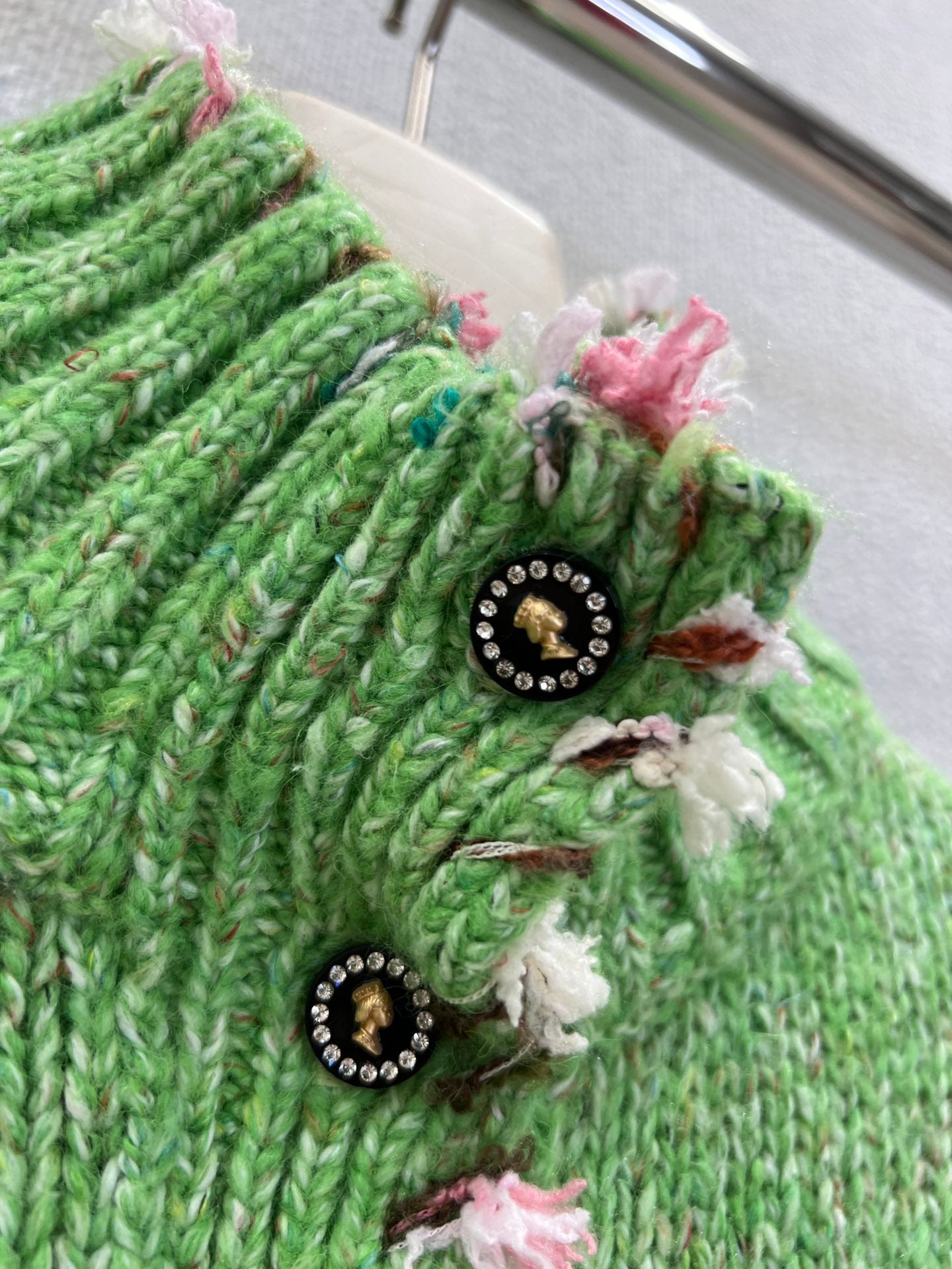 CHANEL 25S KNITTED CARDIGAN 233199