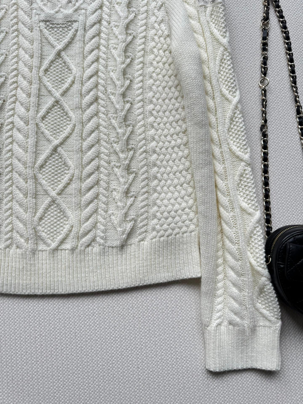 CHANEL 26S SWEATER 692