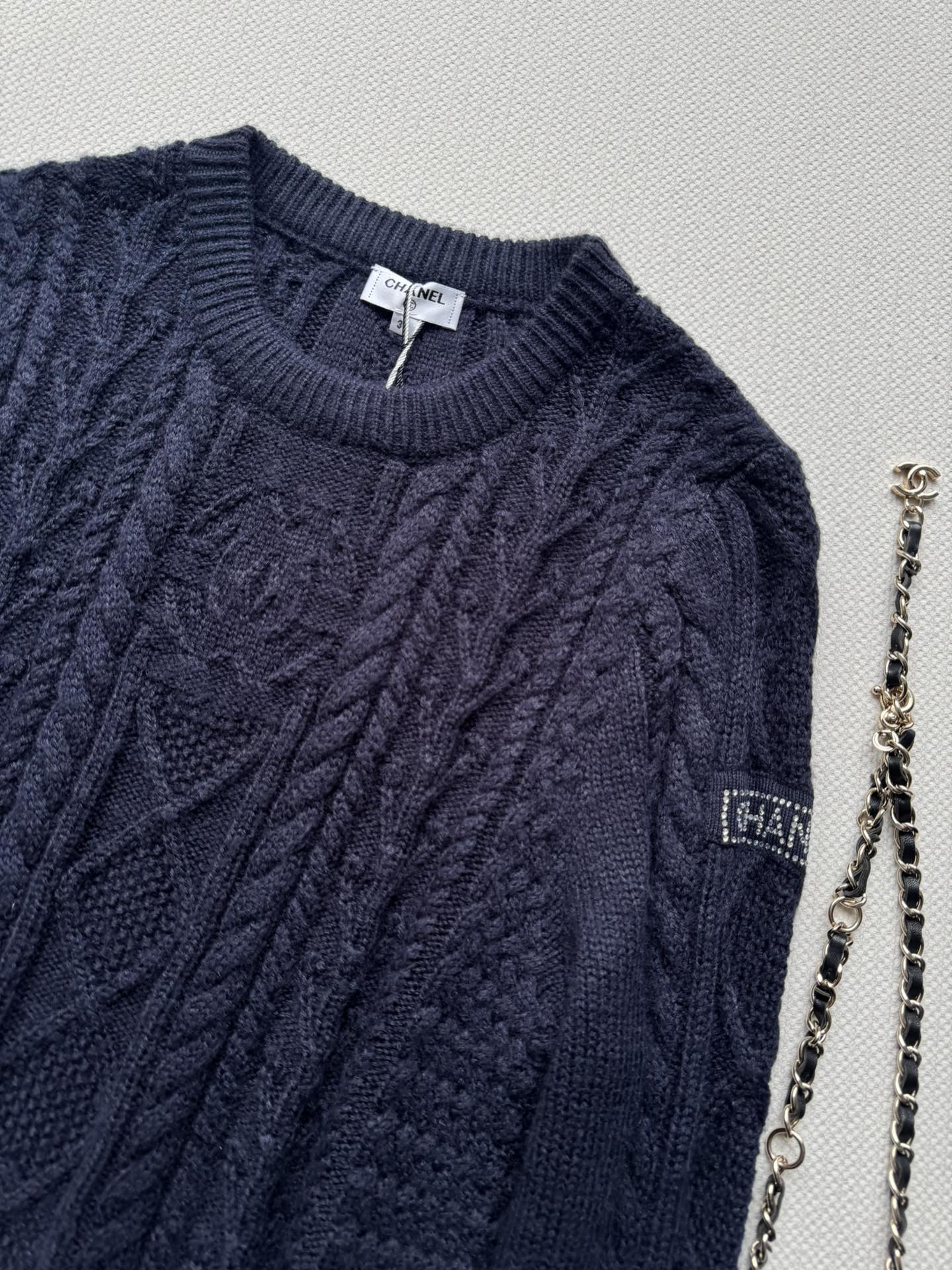 CHANEL 26S SWEATER 693
