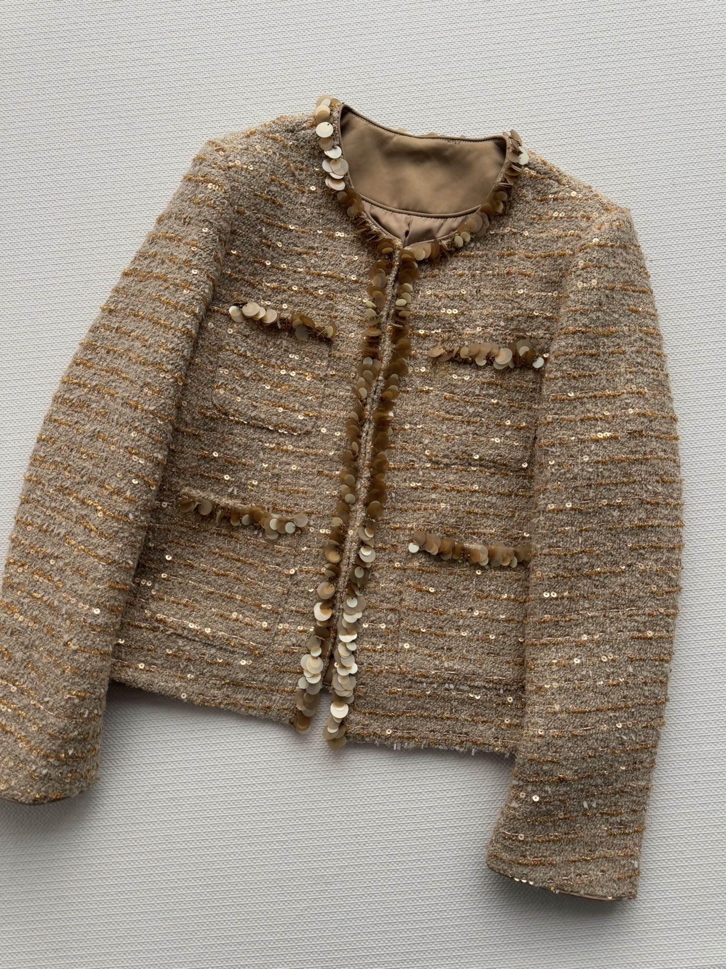 CHANEL 26S PREMIUM JACKET 715