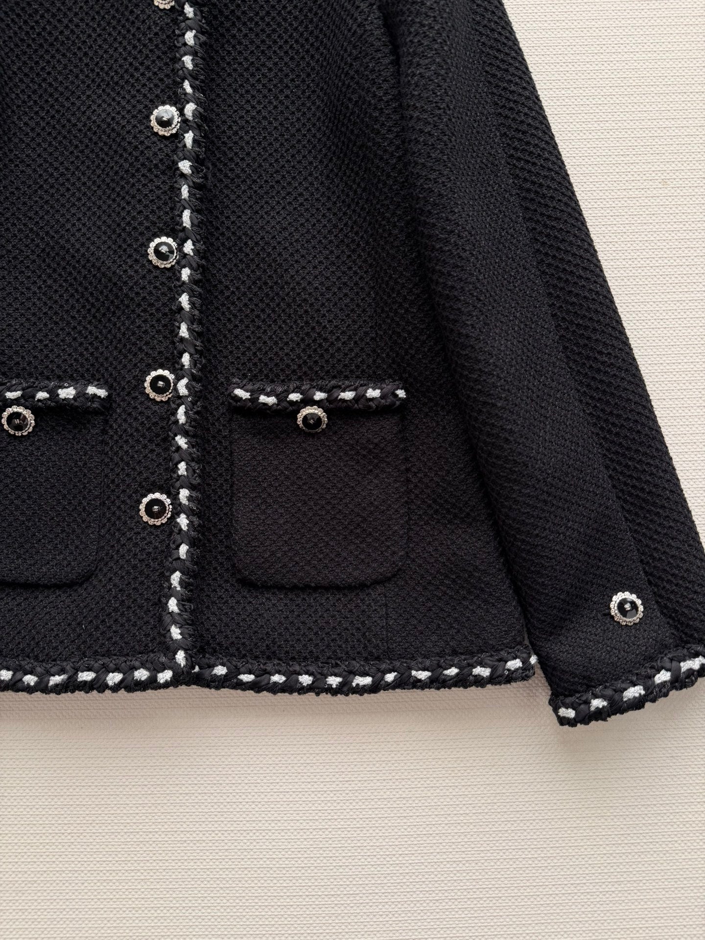 CHANEL 26S CREWNECK JACKET 703