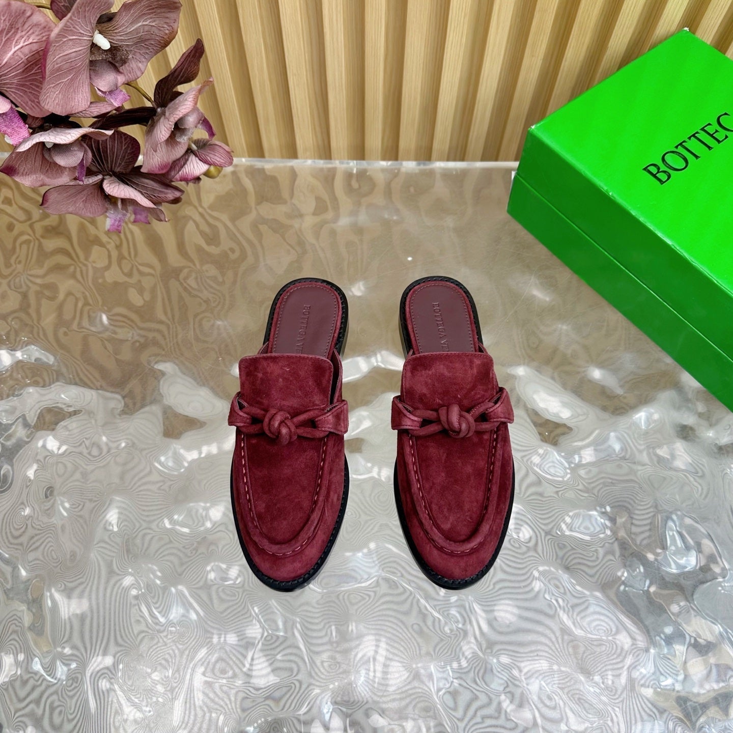 BOTTEGA VENETA OPEN-BACK LOAFER REALISED IN GARNET RED SUEDE