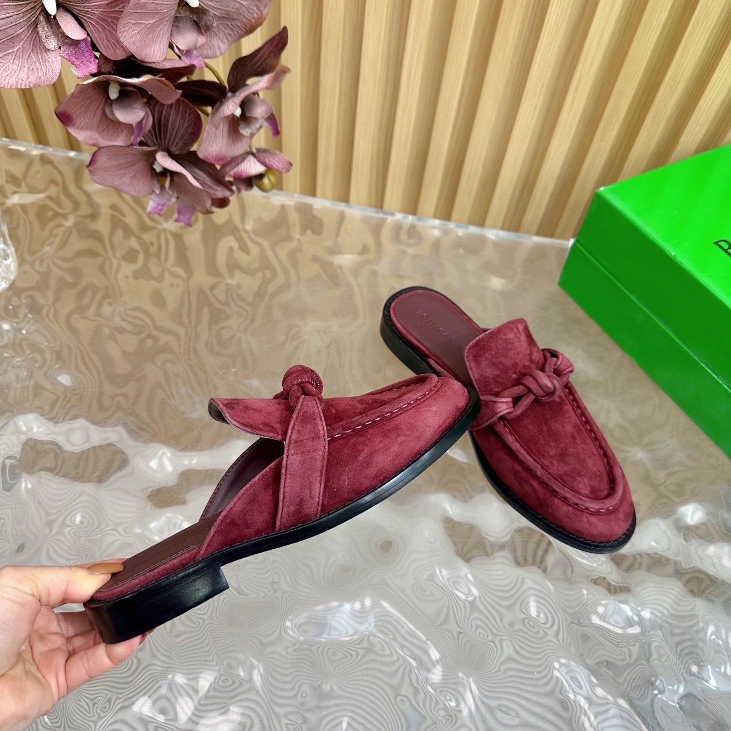 BOTTEGA VENETA OPEN-BACK LOAFER REALISED IN GARNET RED SUEDE