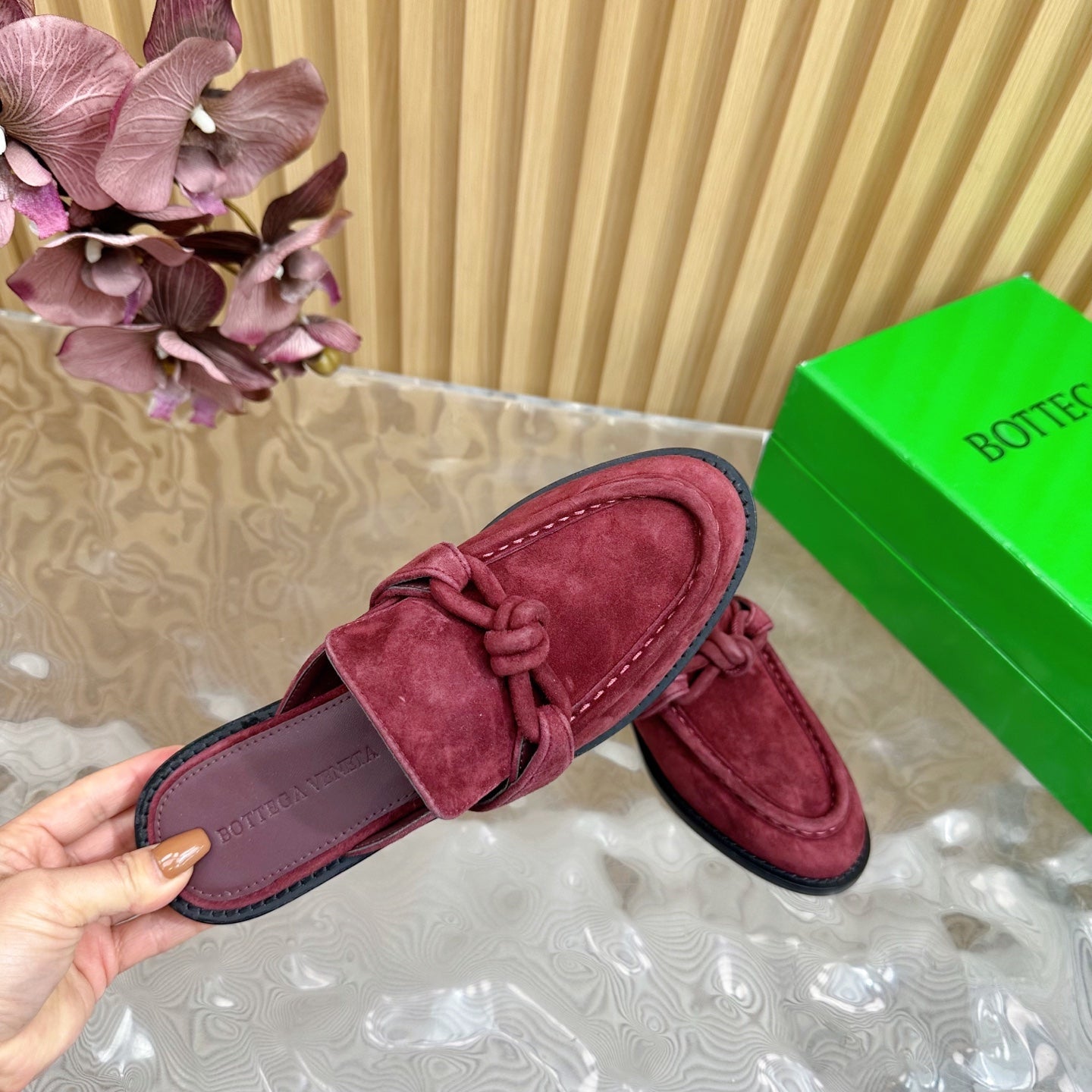 BOTTEGA VENETA OPEN-BACK LOAFER REALISED IN GARNET RED SUEDE