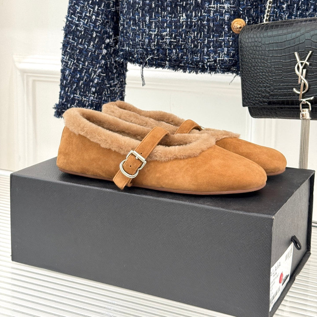 SHEARLING BALLET FLATS IN TAN BROWN SUEDE