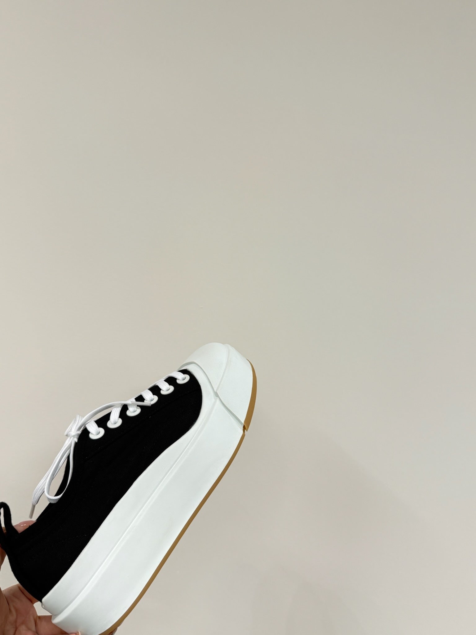 BOTTEGA VENETA VULCAN PLATFORM SNEAKER IN BLACK CANVAS
