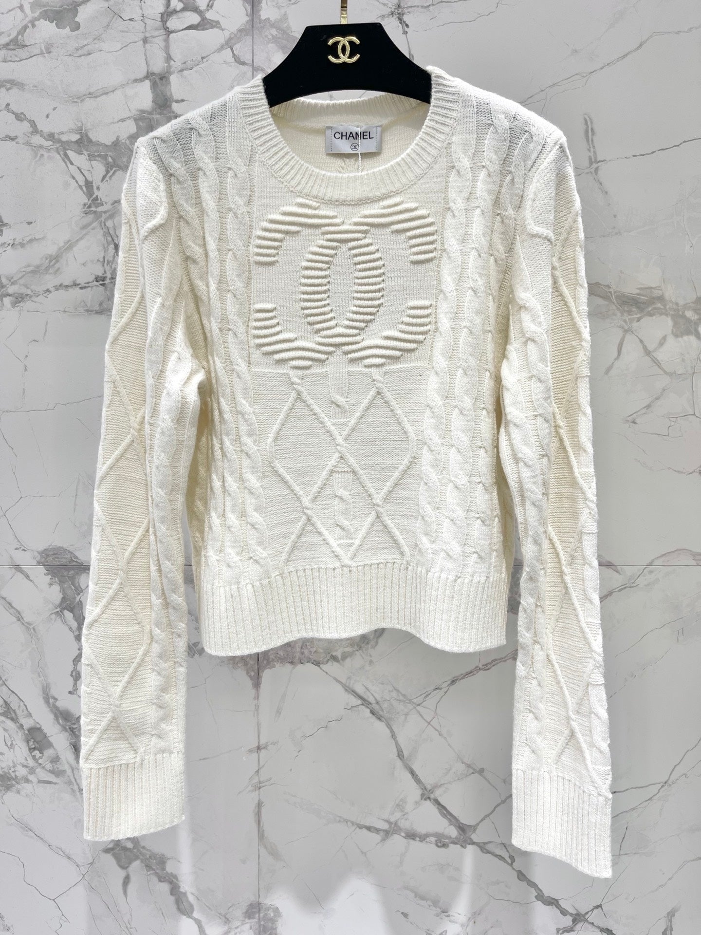 CHANEL 26S LONG-SLEEVE CREWNECK SWEATER 667