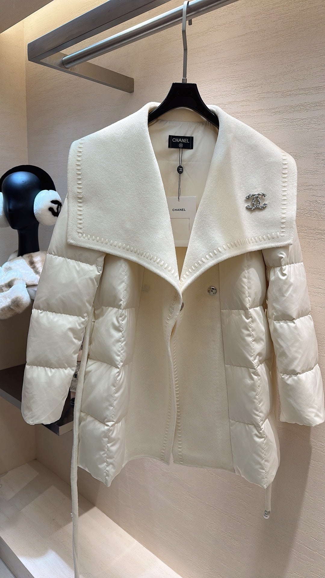 CHANEL 25S REGULAR FIT LONG DOWN JACKET 575