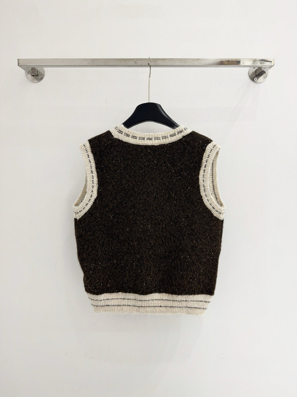 CHANEL 26S SLEEVELESS KNIT BLAZER 741