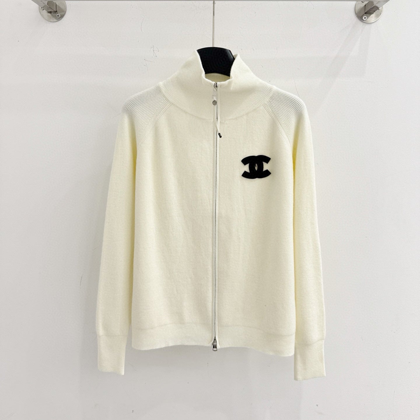CHANEL 26S KNITTED CARDIGAN 737