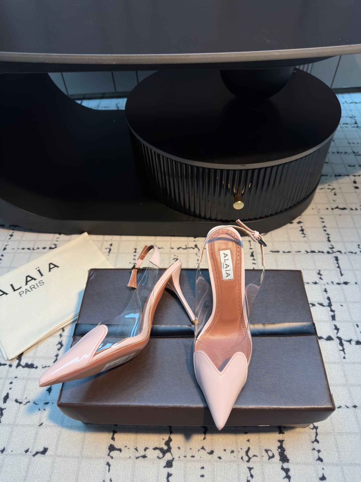 ALAIA HIGH SLINGBACK 25S 90 MM IN LIGHT PINK CALFSKIN